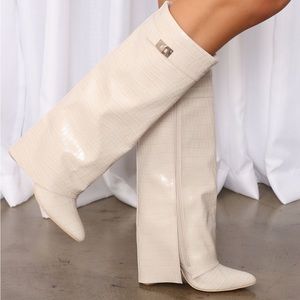 Nude/Cream Fashion Nova Boots Brand New!